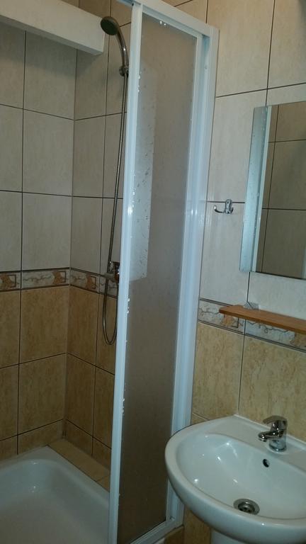 Pensjonat U Janiny Boleslawiec Болеславец Стая снимка